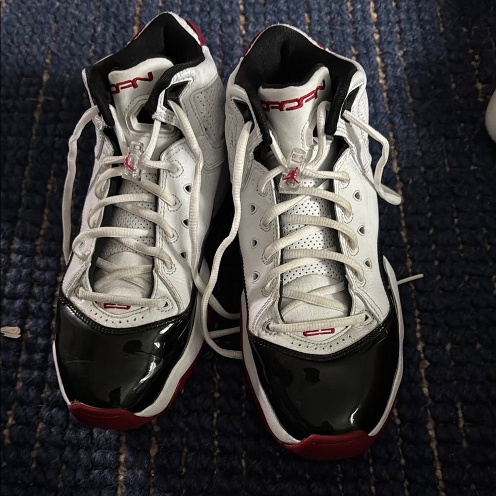 Jordan White and Black Retro Sneakers with Classic Design